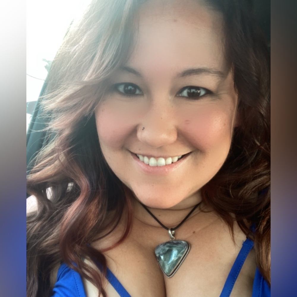 Meet your Posher, Candace